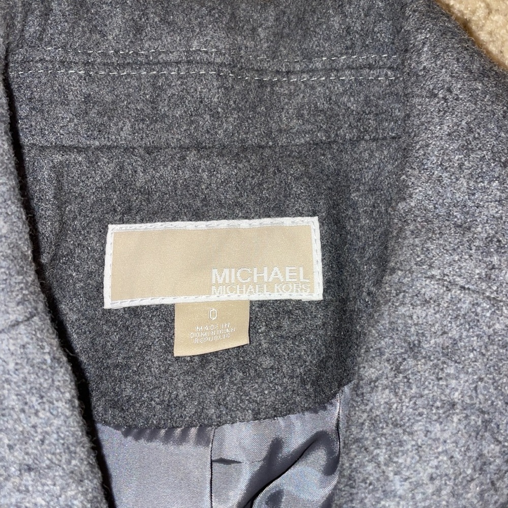 Michael Kors coat - Picture 2 of 5